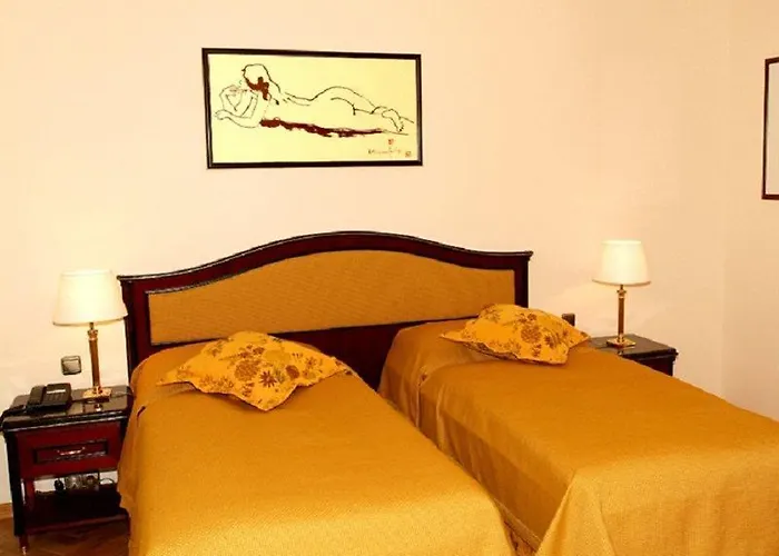 Elysee מלון 4*