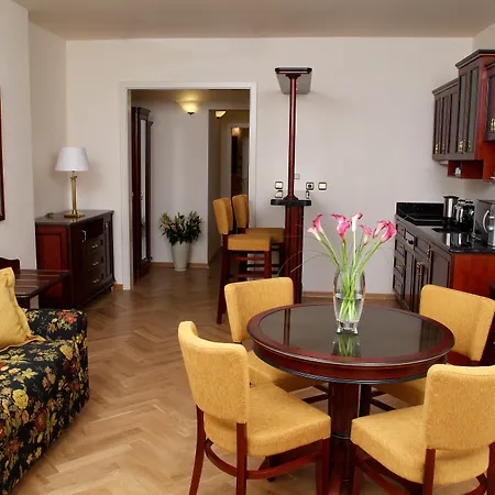 Elysee 4* Prague