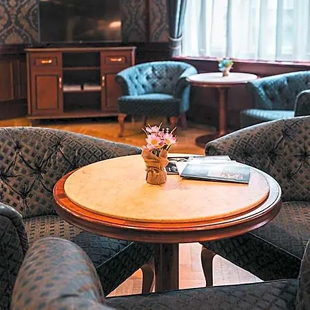 Elysee 4*