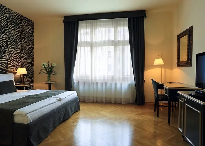 Hotel Elysee 4*