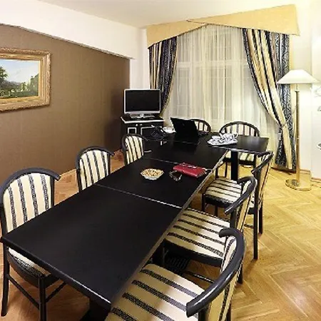 Hotel Elysee 4*
