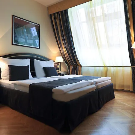 Hotel Elysee 4*