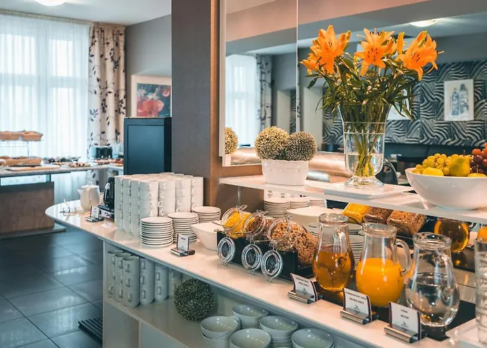 Hotell Elysee 4*