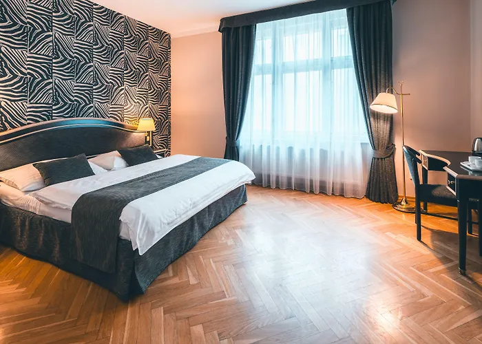 Elysee Hotell