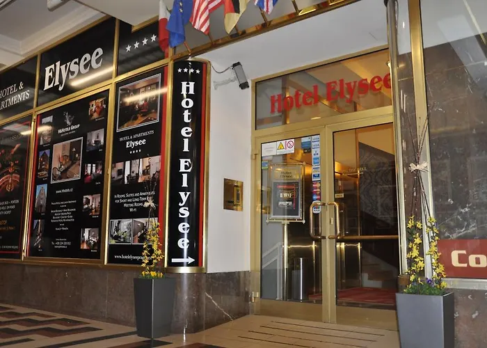 Hotell Elysee 4*