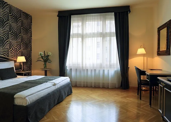 Elysee Hotell